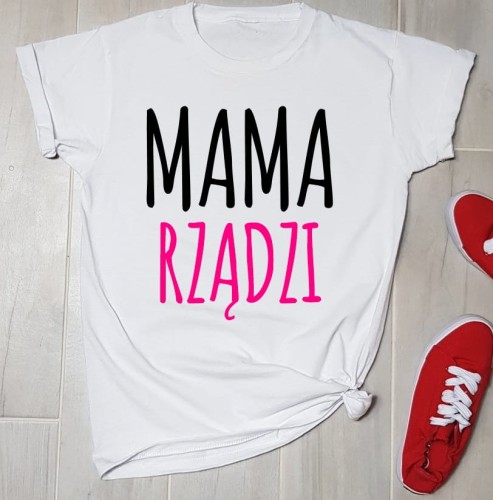 koszulka na dzień mamy mama rządzi.jpg