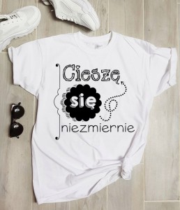 koszulka z napisem 
