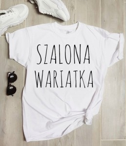 koszulka z napisem