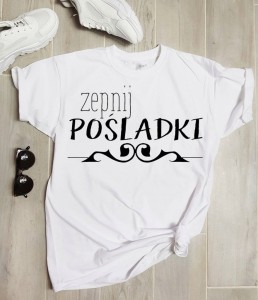 koszulka z napisem 