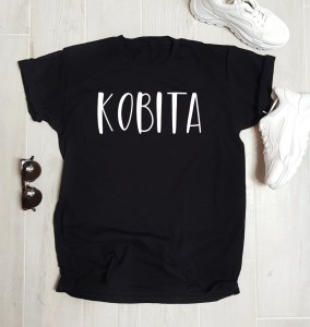 koszulka z napisem