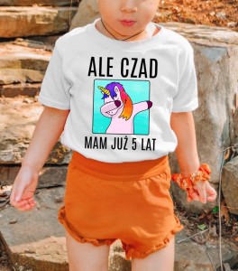 KOSZULKA NA 5 URODZINY Z JEDNOROŻCEM.jpg