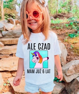 KOSZULKA NA 6 URODZINY Z JEDNOROŻCEM.jpg