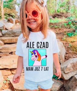 KOSZULKA NA 7 URODZINY Z JEDNOROŻCEM.jpg