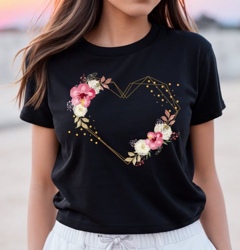 czarna koszulka serce geometryczne.jpg