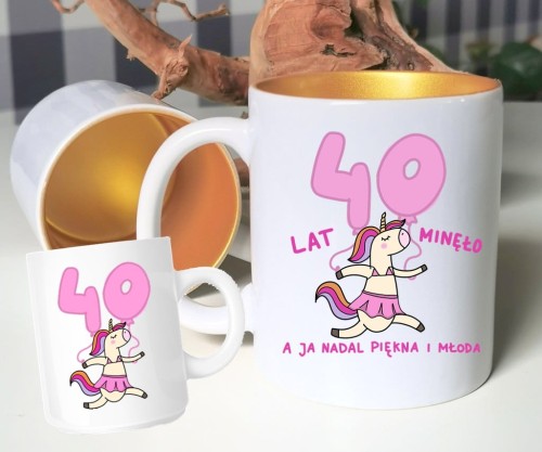 KUBEK NA 40 DLA KOLEŻANKI.jpg