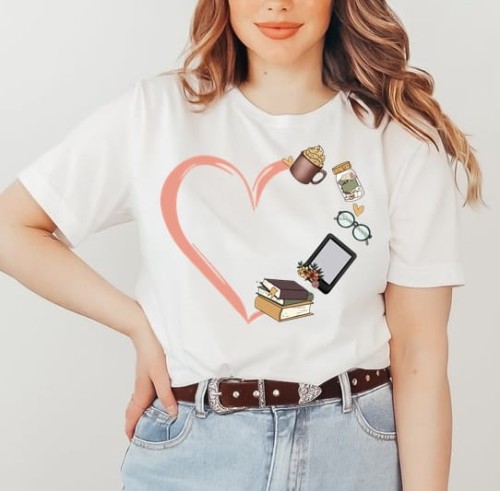 t-shirt damski z nadrukiem książki dla książkocholiczki.jpg