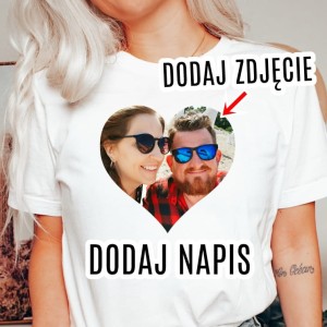 Koszulka ze zdjęciem w kształcie serca i napisem 