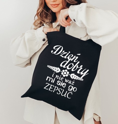 Torba czarna wełniana na zakupy.jpg