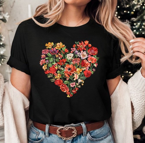 czarna koszulka z sercem.jpg