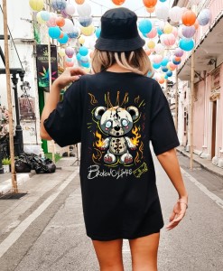 Czarna koszulka OVERSIZE damska z nadrukiem z tyłu - wzór over1