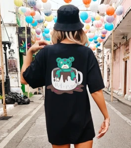 Czarna koszulka OVERSIZE damska z nadrukiem z tyłu - wzór over26