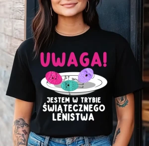KOSZULKA WIELKANOCNA UWAGA JESTEM W TRYBIE ŚWIĄTECZNEGO LENISTWA.webp