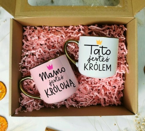 Zestaw kubków dla Mamy i Taty na Dzień Matki.jpg