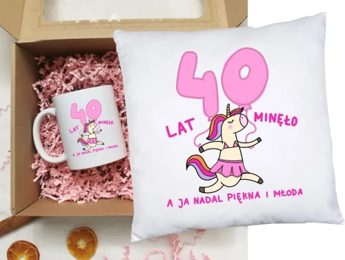 Zestaw na 40 urodziny - 40 lat minęło a ja nadal taka piękna i młoda.webp