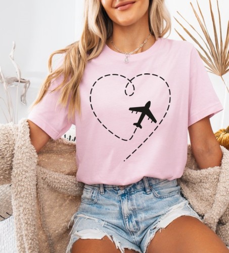 Różowa koszulka damska - z sercem z samolotem.jpg