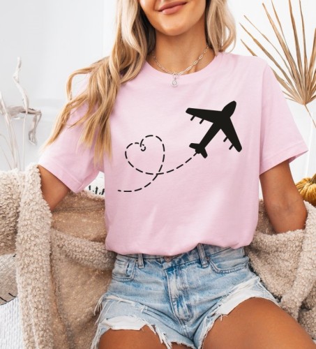 Różowa koszulka damska - z sercem z samolotem.jpg
