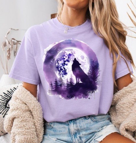 Fiołkowa koszulka wilkiem.jpg