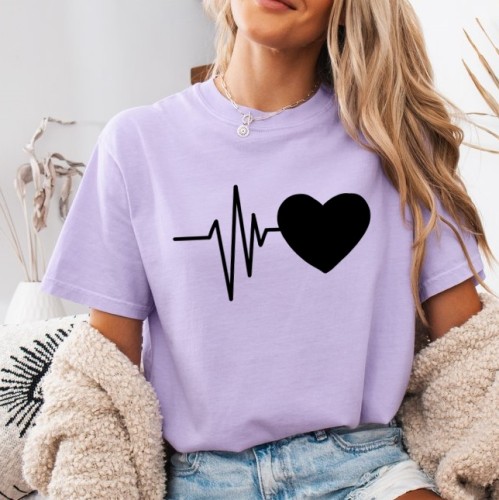 Fiołkowa koszulka damska ekg bijące serce.jpg