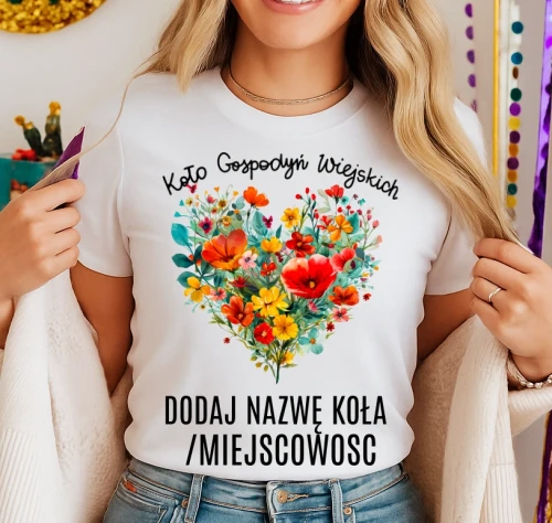Koszulka dla koło gospodyń wiejskich z sercem w kwiaty - z nazwą koło gospodyń wiejskich .webp