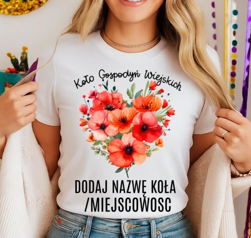 Koszulka dla koło gospodyń wiejskich z sercem w kwiaty - z nazwą koło gospodyń wiejskich .webp