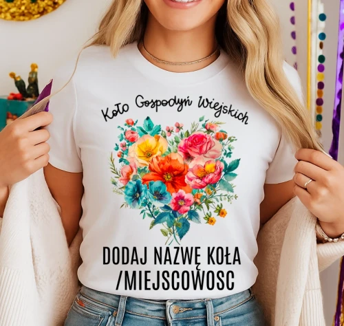 Koszulka dla koło gospodyń wiejskich z sercem w kwiaty - z nazwą koło gospodyń wiejskich .webp