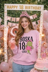 BLUZA NA 18 URODZINY NA PREZENT DLA KOLEŻANKI .webp
