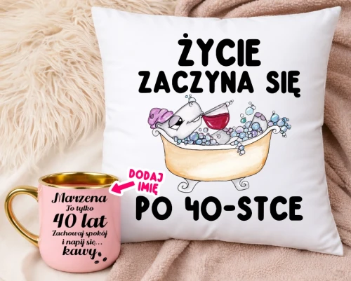 Prezent na 40 urodziny dla kobiety - personalizowany kubek na 40 urodziny oraz poduszka.webp