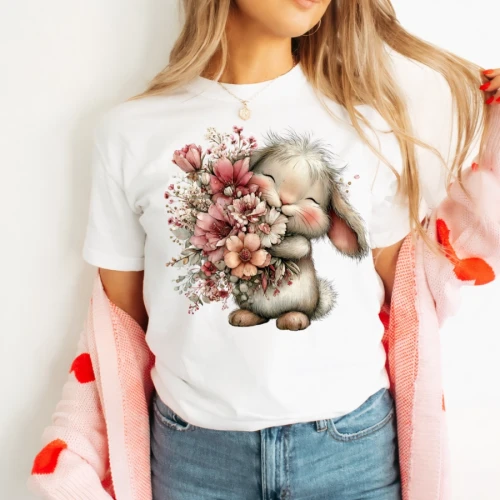 DAMSKA KOSZULKA Z ZAJĄCZKIEM.webp