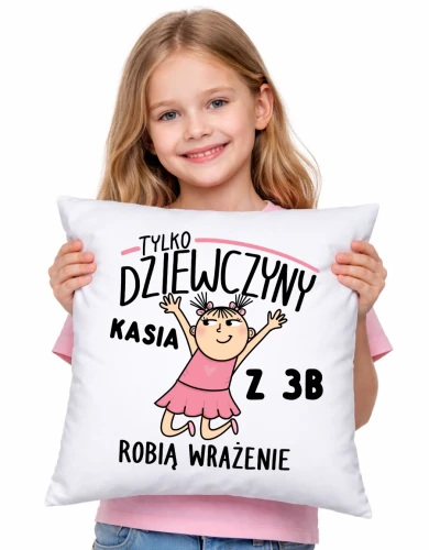 Poduszki z imieniem dla koleżanek z klasy na Dzień Kobiet .webp