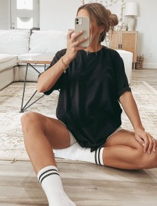 czarna koszulka oversize.jpg