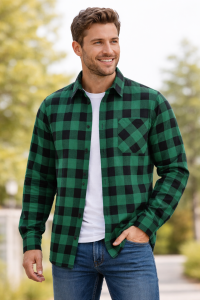 Zielona koszulka flanelowa w kratę.png