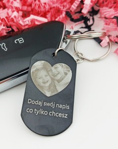 Personalizowany brelok ze zdjęciem i dedykacją na prezent.jpg