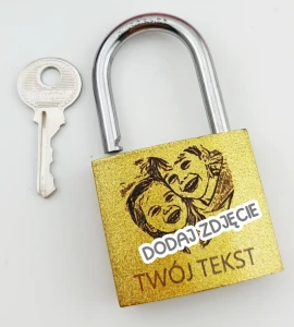 Kłódka dla zakochanych ze zdjęciem i napisem .webp