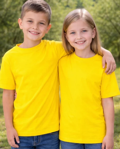 żółta dziecięca koszulka bez nadruku.webp