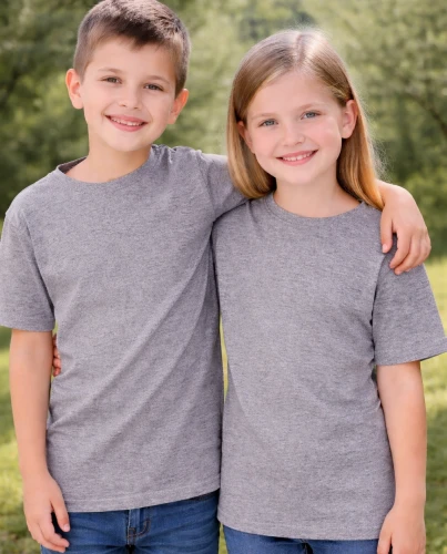 SZARA dziecięca koszulka bez nadruku.webp