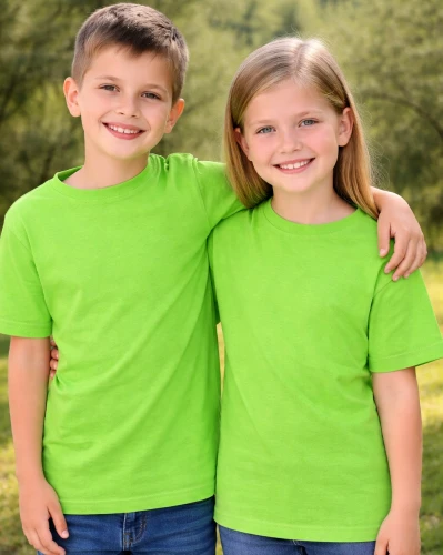 Limonkowa dziecięca koszulka bez nadruku.webp