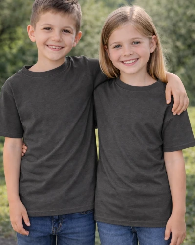 grafitowa dziecięca koszulka bez nadruku.webp
