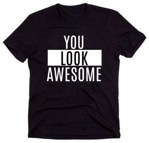 Czarny Klasyczny T-shirt "YOU LOOK AWESOME"