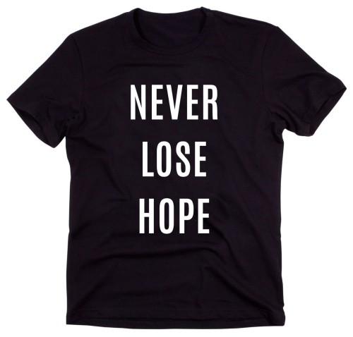 Czarny Klasyczny T-shirt "NEVER LOSE HOPE"