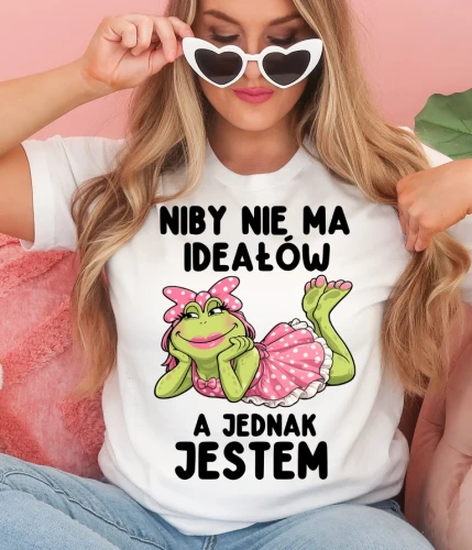 Najlepsze napisy i grafiki na bluzki damskie – co jest modne w 2026 roku?
